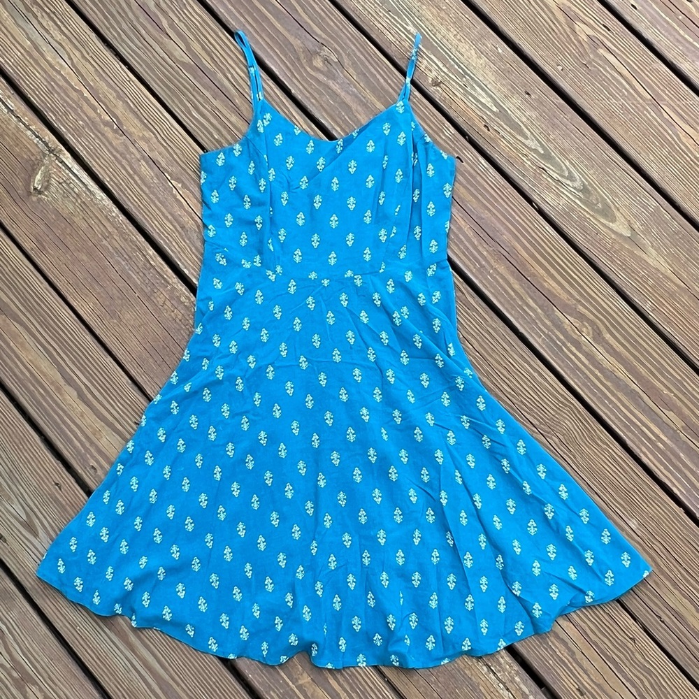 Pretty Adjustable Spaghetti Strap Lightweight Dress | Size: Small